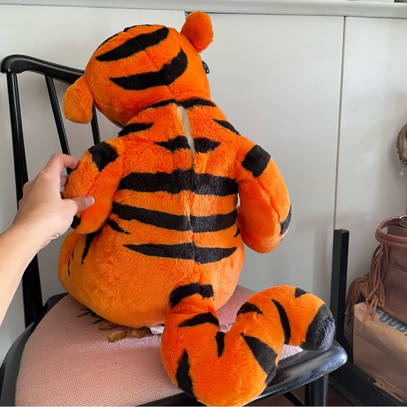Talking Tigger DISNEY Fisher Price Large stuffed animal tiger - Picture 6 of 8